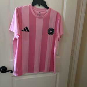 Adidas Women’s Messi Pink Soccer Jersey Size Large